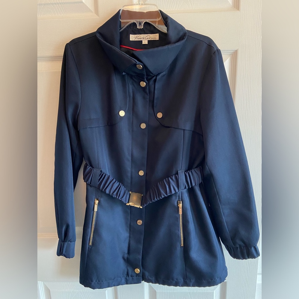 Kenneth Cole New York Navy Blue Trench Coat with Belted waist. Size L